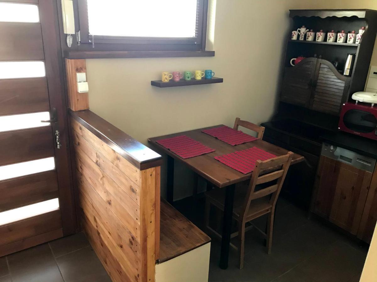 Dany Rose Apartman Lägenhet Eger Exteriör bild