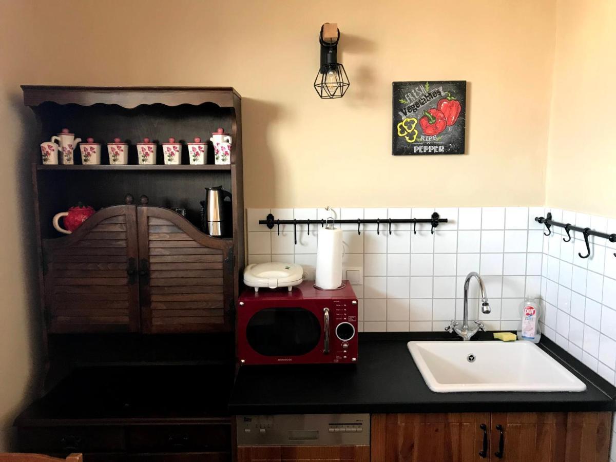 Dany Rose Apartman Lägenhet Eger Exteriör bild