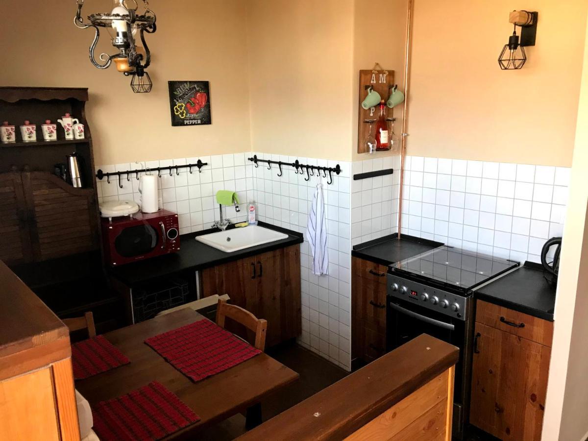 Dany Rose Apartman Lägenhet Eger Exteriör bild