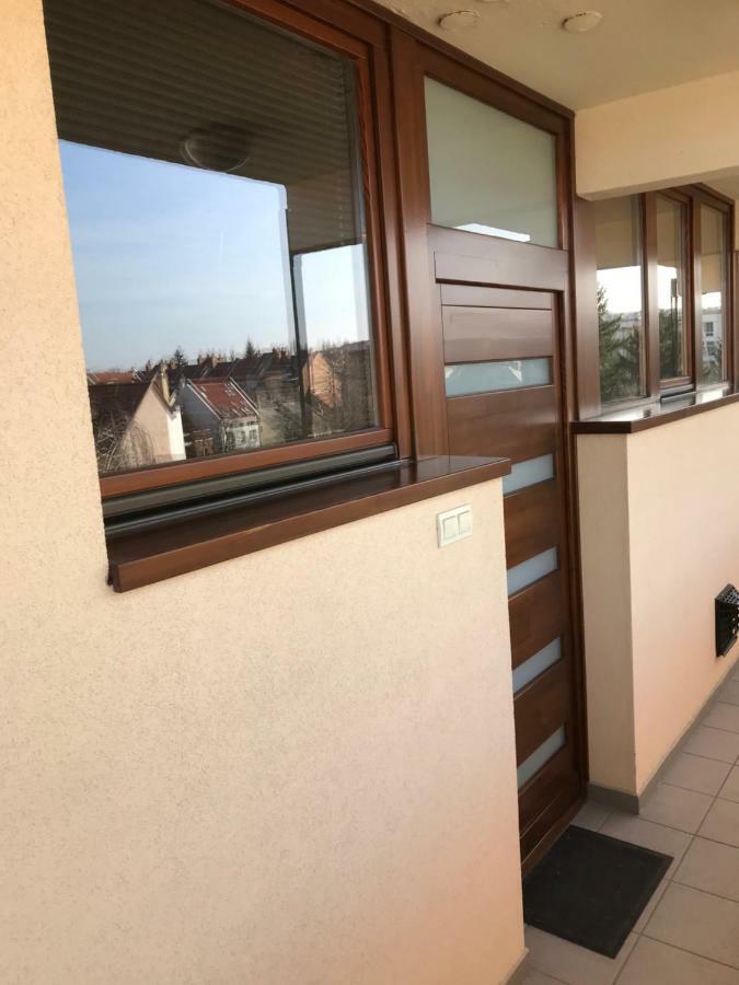 Dany Rose Apartman Lägenhet Eger Exteriör bild